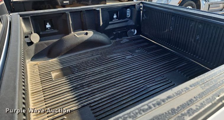 image for item NT9956 2017 Ford F150 Lariat  SuperCrew pickup truck