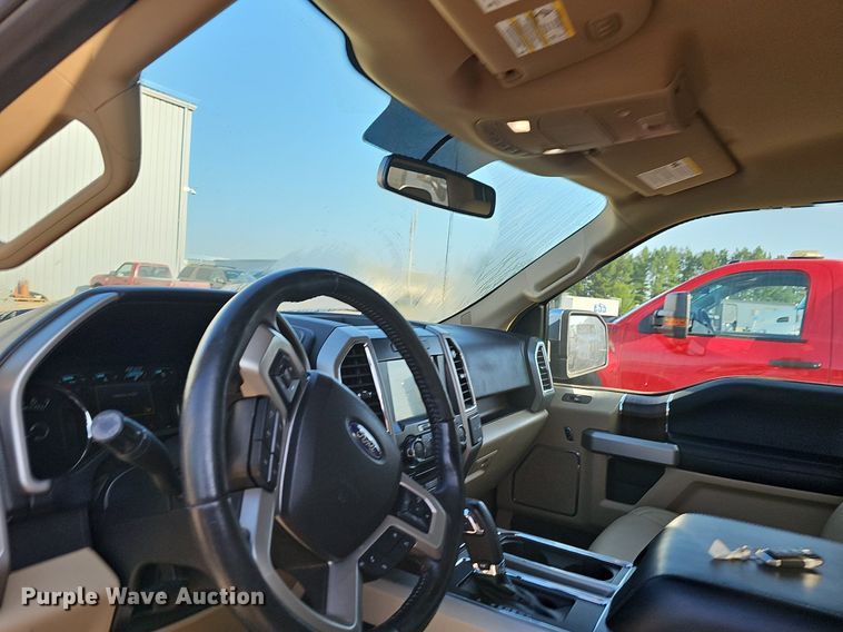 image for item NT9956 2017 Ford F150 Lariat  SuperCrew pickup truck