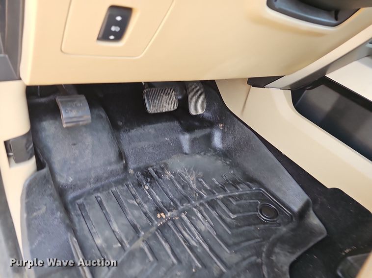 image for item NT9956 2017 Ford F150 Lariat  SuperCrew pickup truck