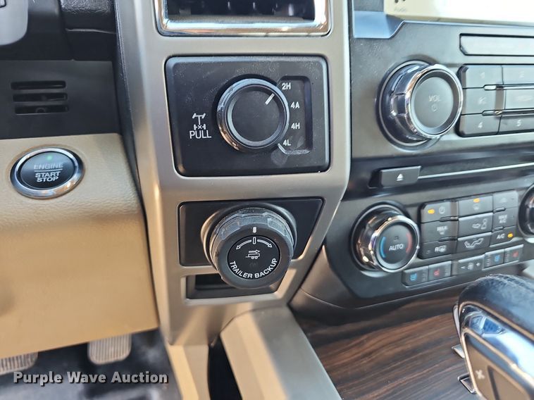 image for item NT9956 2017 Ford F150 Lariat  SuperCrew pickup truck