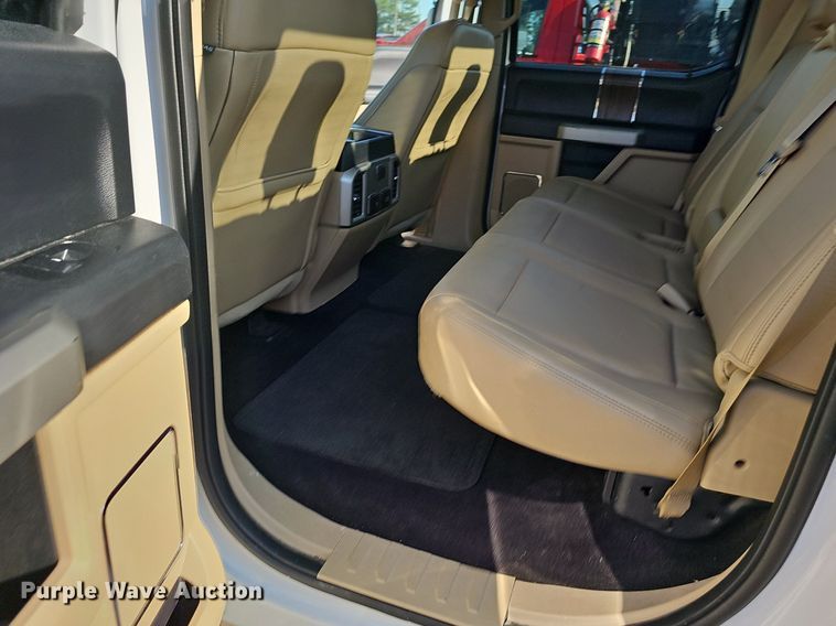 image for item NT9956 2017 Ford F150 Lariat  SuperCrew pickup truck