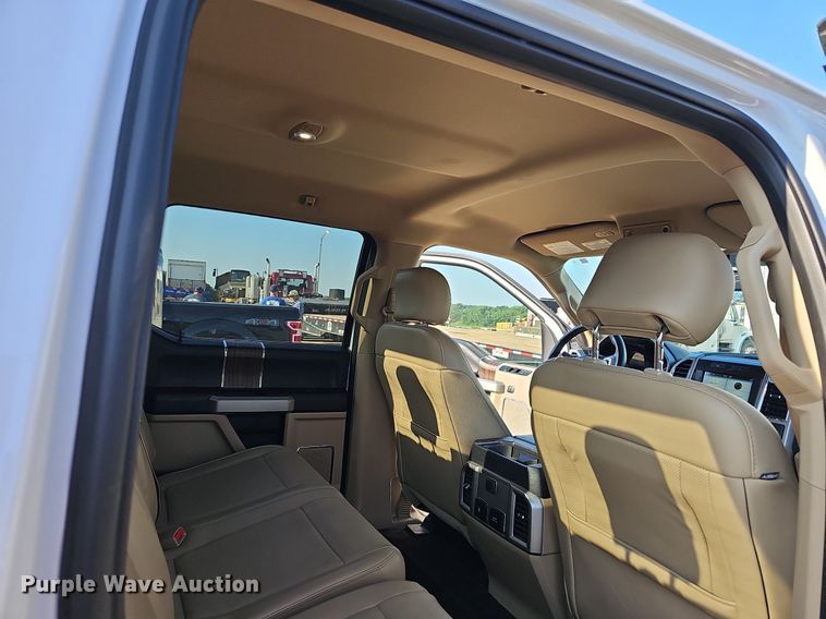 image for item NT9956 2017 Ford F150 Lariat  SuperCrew pickup truck