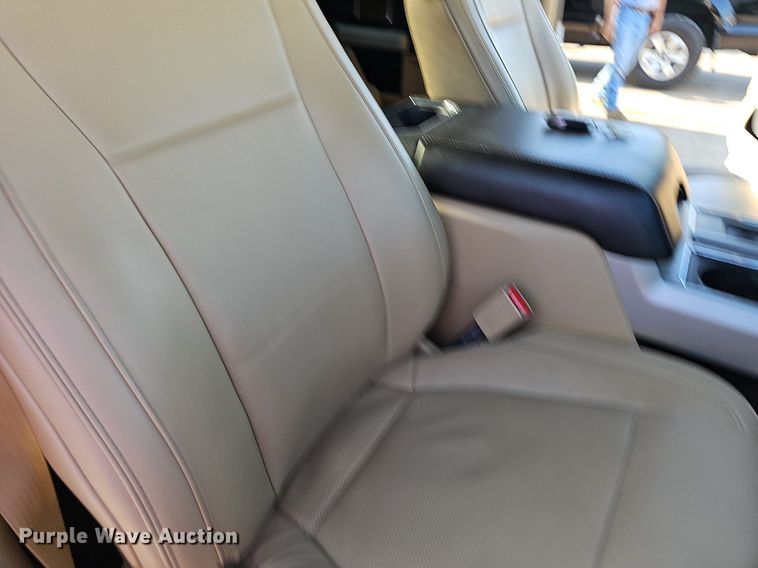 image for item NT9956 2017 Ford F150 Lariat  SuperCrew pickup truck