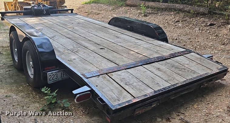 image for item NT9976 2000 Parker  utility trailer