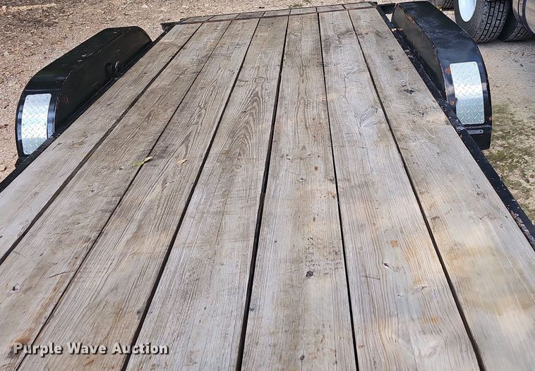 image for item NT9976 2000 Parker  utility trailer