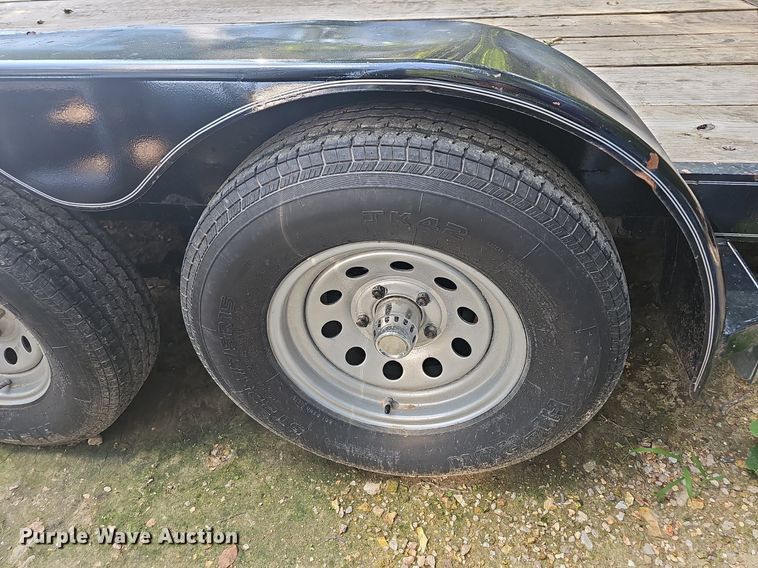 image for item NT9976 2000 Parker  utility trailer