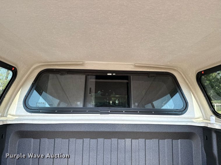 image for item OC9140 Leer 100 XL  pickup truck topper