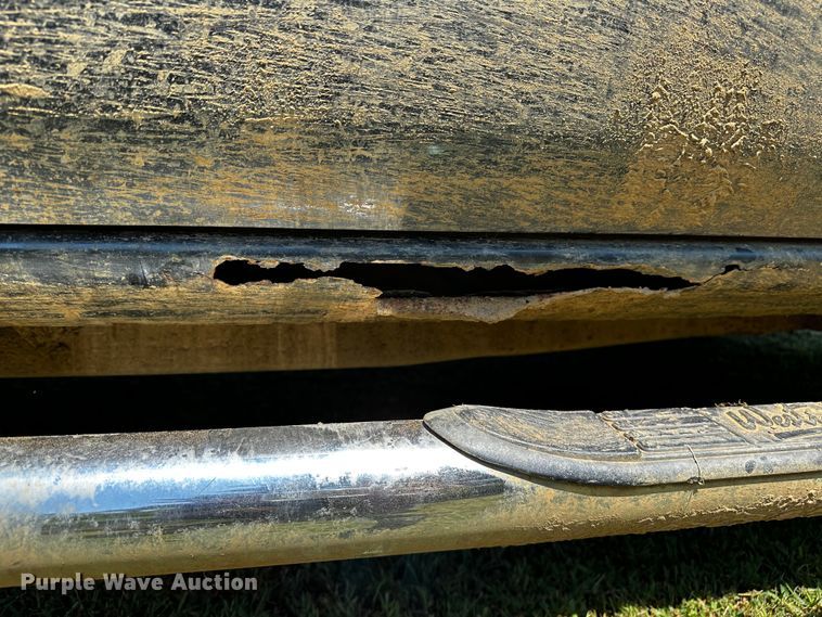 image for item OC9149 2003  Chevrolet Avalanche  Crew Cab pickup truck