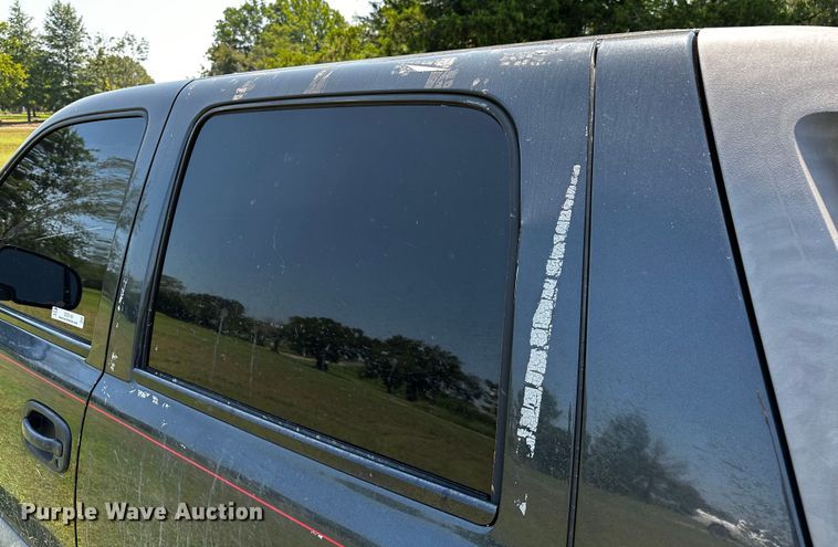 image for item OC9149 2003  Chevrolet Avalanche  Crew Cab pickup truck