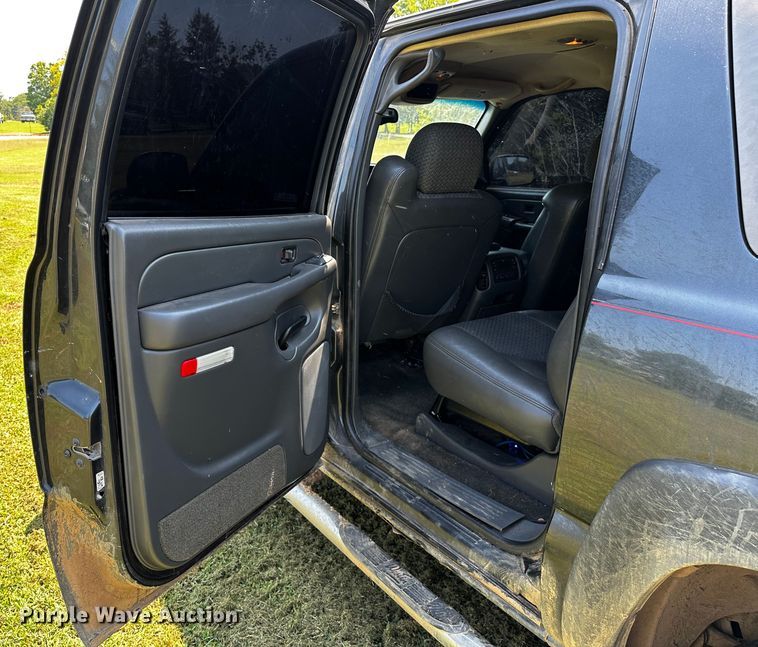 image for item OC9149 2003  Chevrolet Avalanche  Crew Cab pickup truck