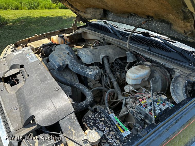 image for item OC9149 2003  Chevrolet Avalanche  Crew Cab pickup truck