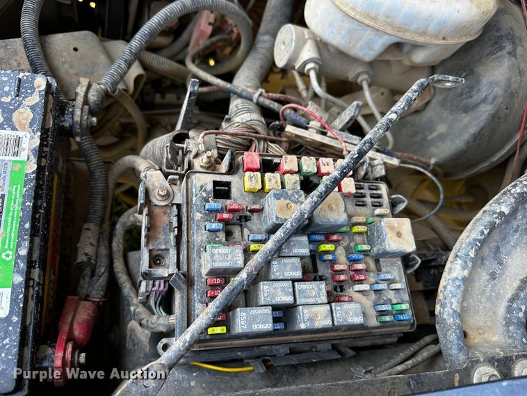 image for item OC9149 2003  Chevrolet Avalanche  Crew Cab pickup truck