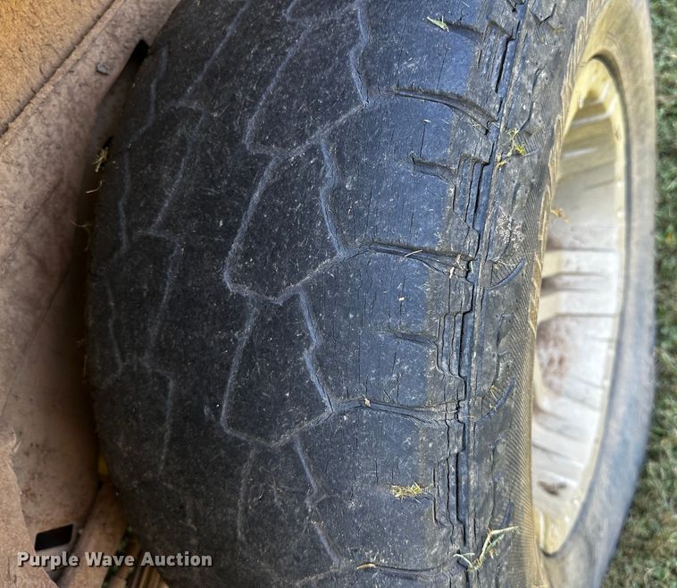 image for item OC9149 2003  Chevrolet Avalanche  Crew Cab pickup truck