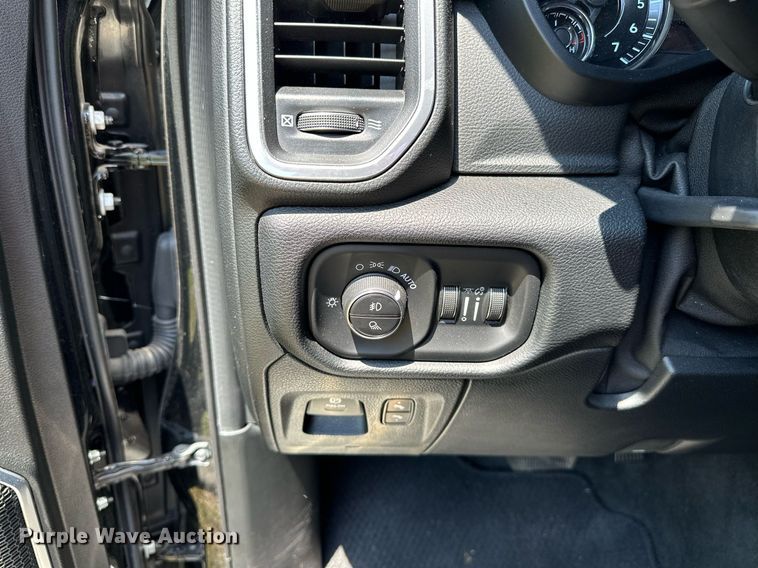 image for item OC9165 2020 Dodge Ram 1500 Laramie  Crew Cab pickup truck