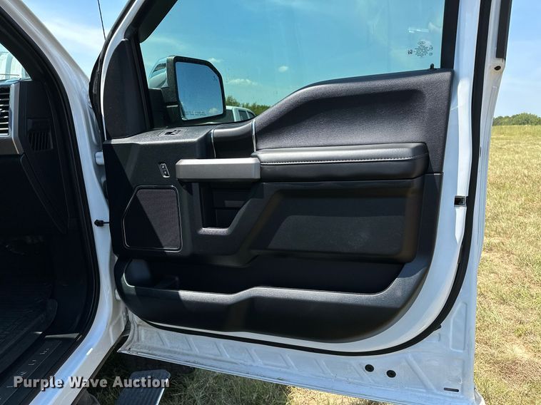 image for item OC9168 2020 Ford F150 Platinum  SuperCrew pickup truck