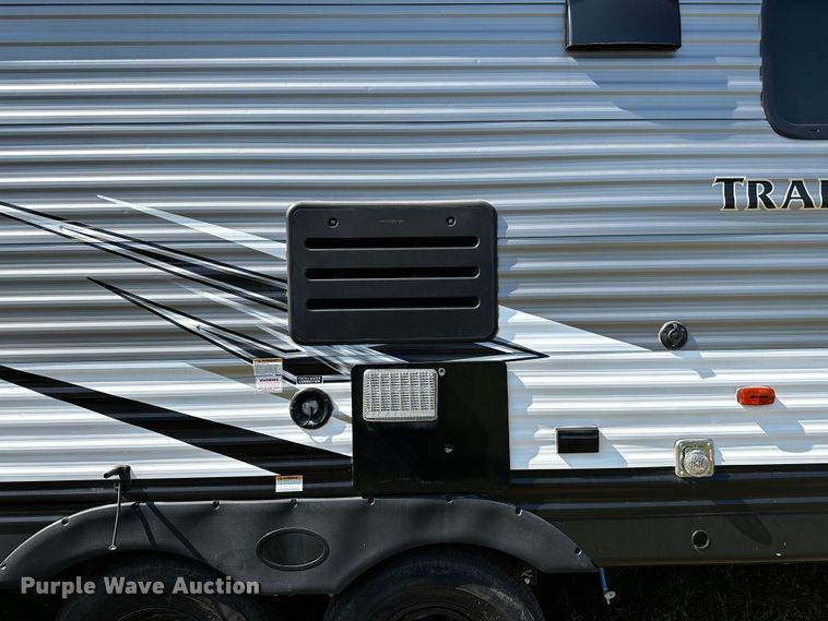 image for item OC9172 2020 Heartland Trail Runner  camper