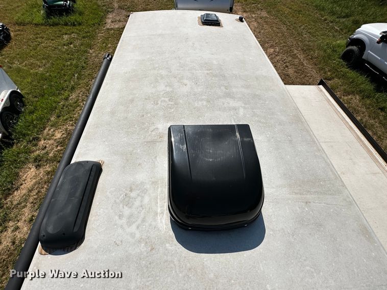 image for item OC9172 2020 Heartland Trail Runner  camper