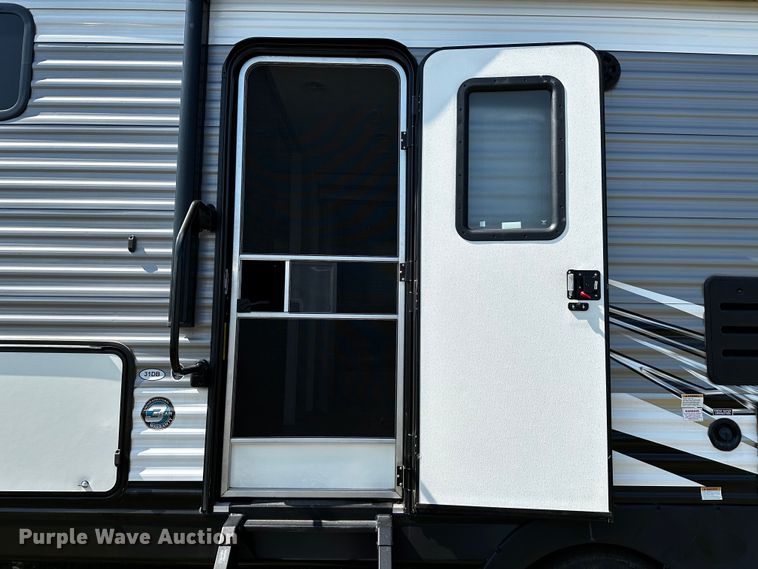 image for item OC9172 2020 Heartland Trail Runner  camper