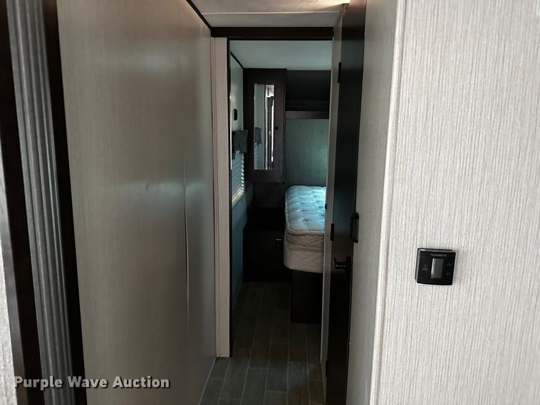 image for item OC9172 2020 Heartland Trail Runner  camper