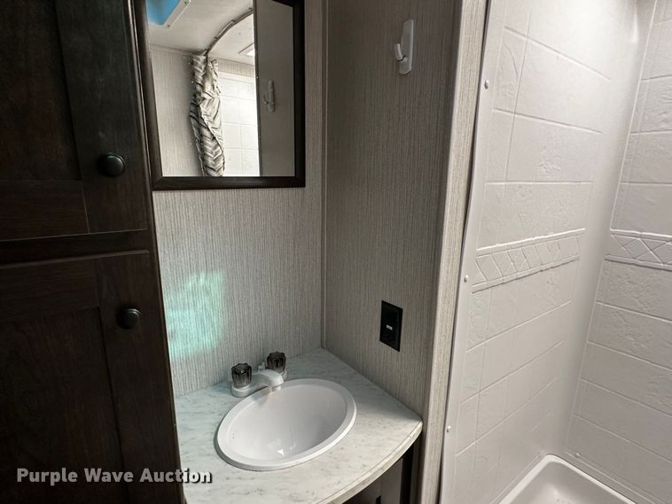 image for item OC9172 2020 Heartland Trail Runner  camper