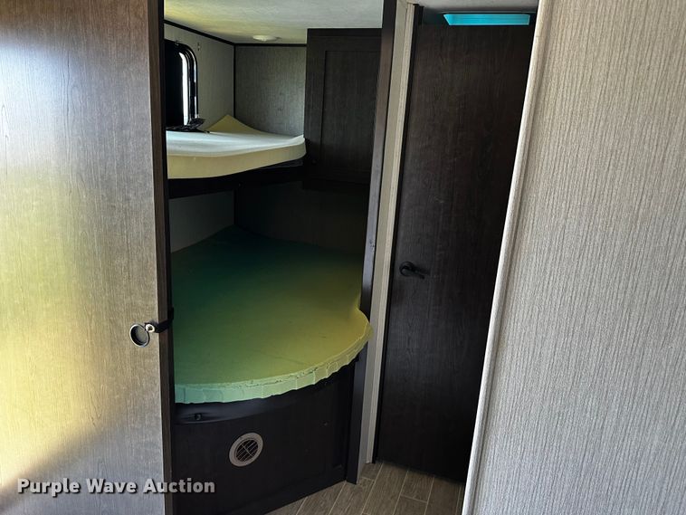 image for item OC9172 2020 Heartland Trail Runner  camper