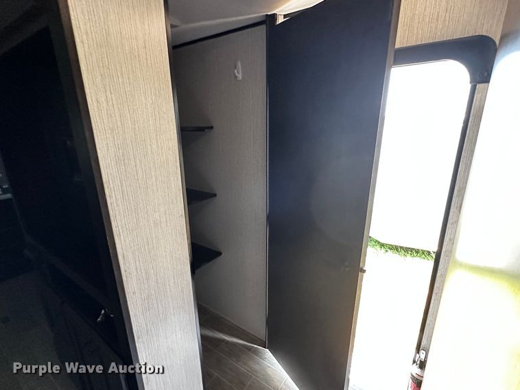 image for item OC9172 2020 Heartland Trail Runner  camper