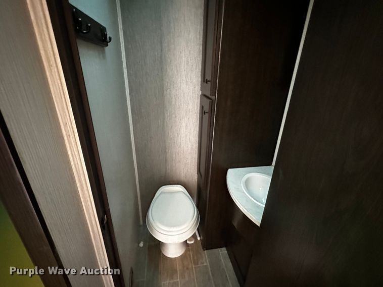 image for item OC9172 2020 Heartland Trail Runner  camper