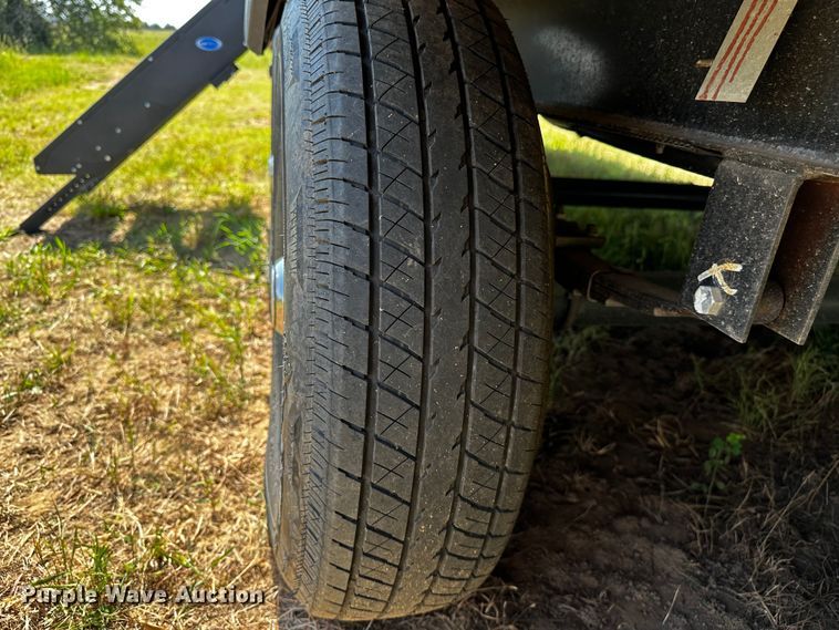 image for item OC9172 2020 Heartland Trail Runner  camper