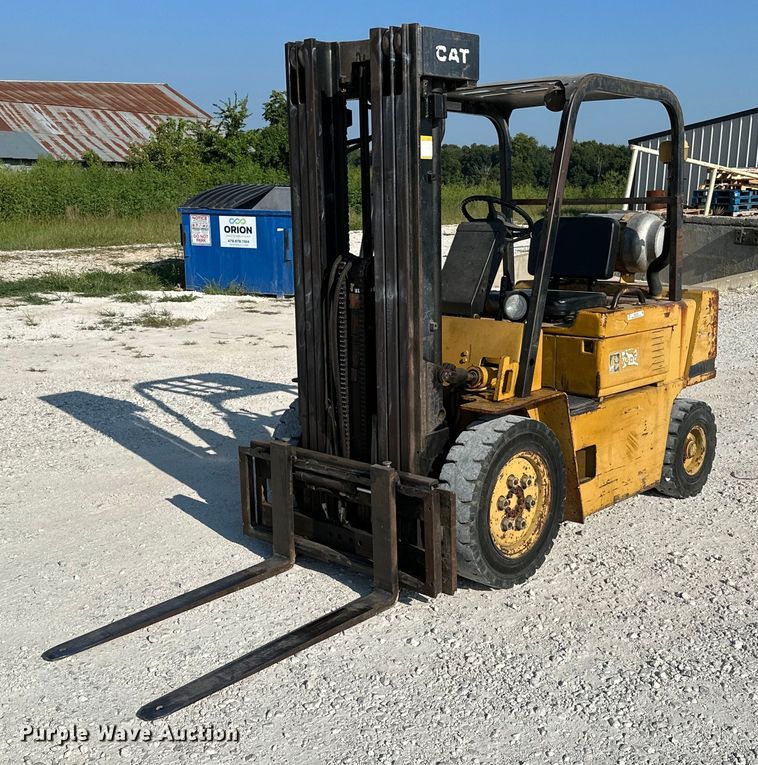 image for item OC9186 Caterpillar V50D  forklift