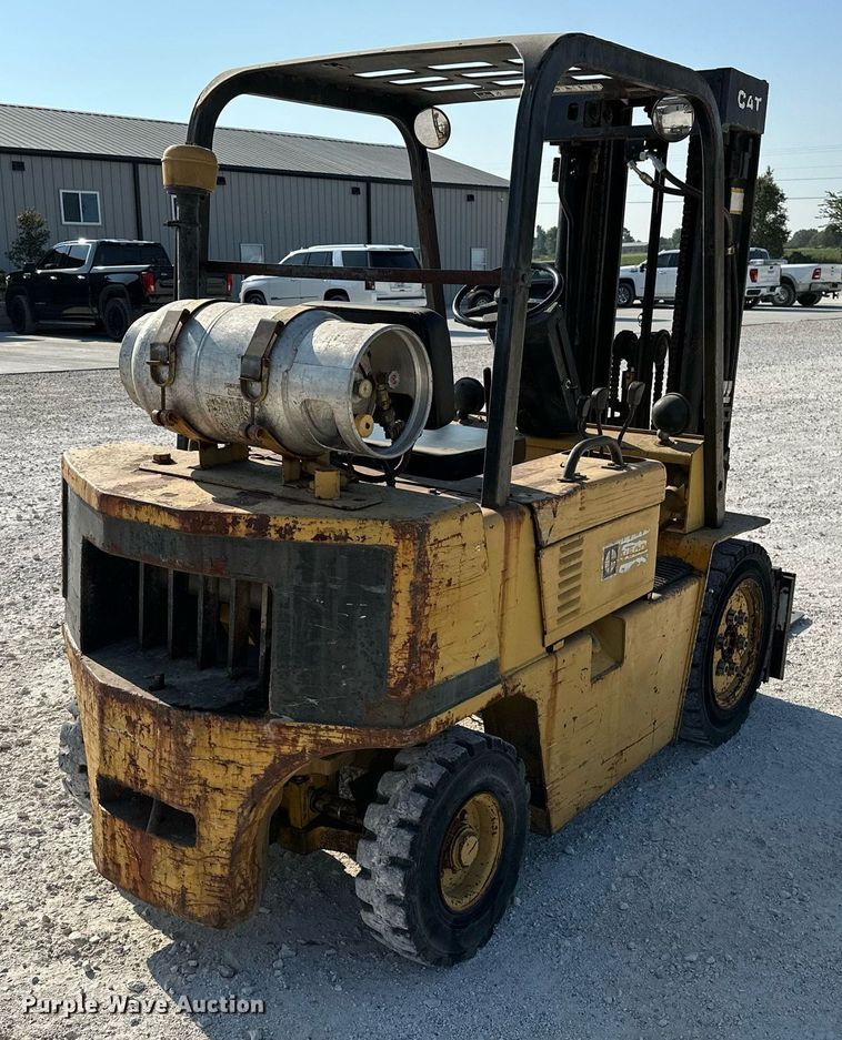 image for item OC9186 Caterpillar V50D  forklift
