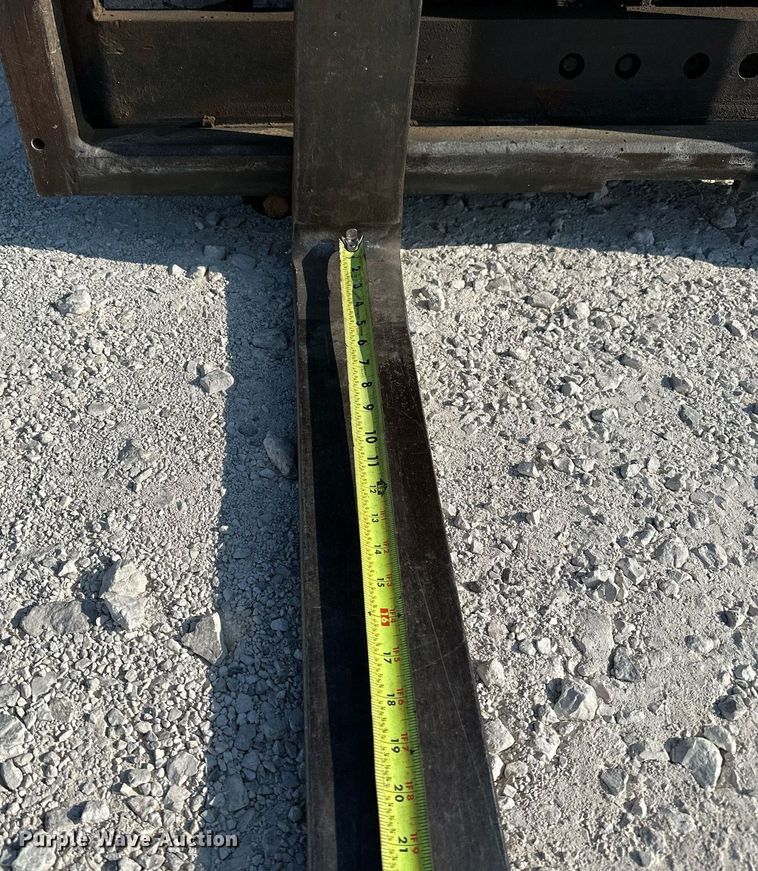 image for item OC9186 Caterpillar V50D  forklift