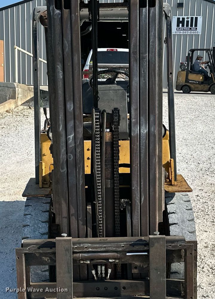 image for item OC9186 Caterpillar V50D  forklift