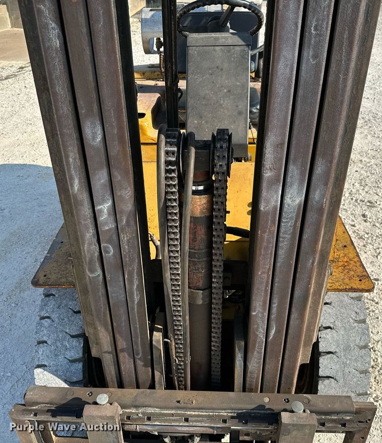 image for item OC9186 Caterpillar V50D  forklift