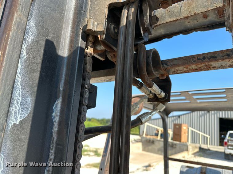 image for item OC9186 Caterpillar V50D  forklift