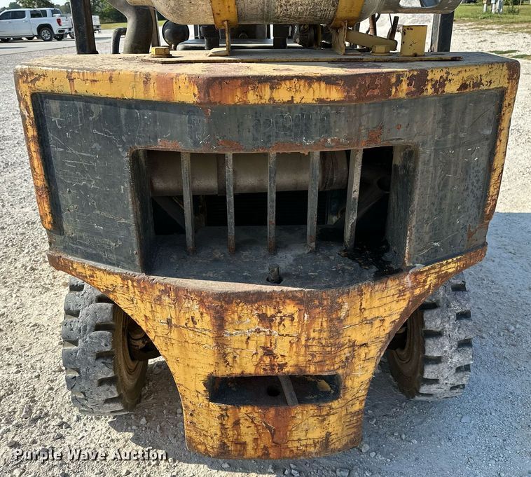 image for item OC9186 Caterpillar V50D  forklift