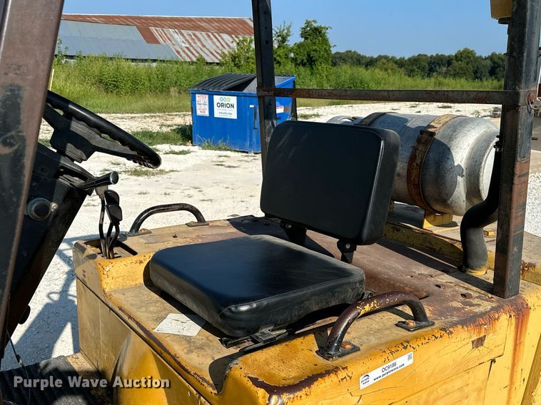 image for item OC9186 Caterpillar V50D  forklift