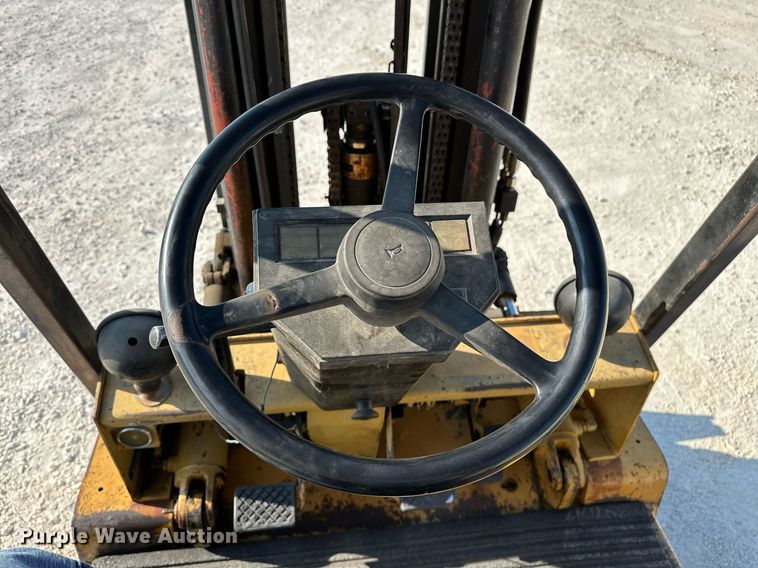 image for item OC9186 Caterpillar V50D  forklift