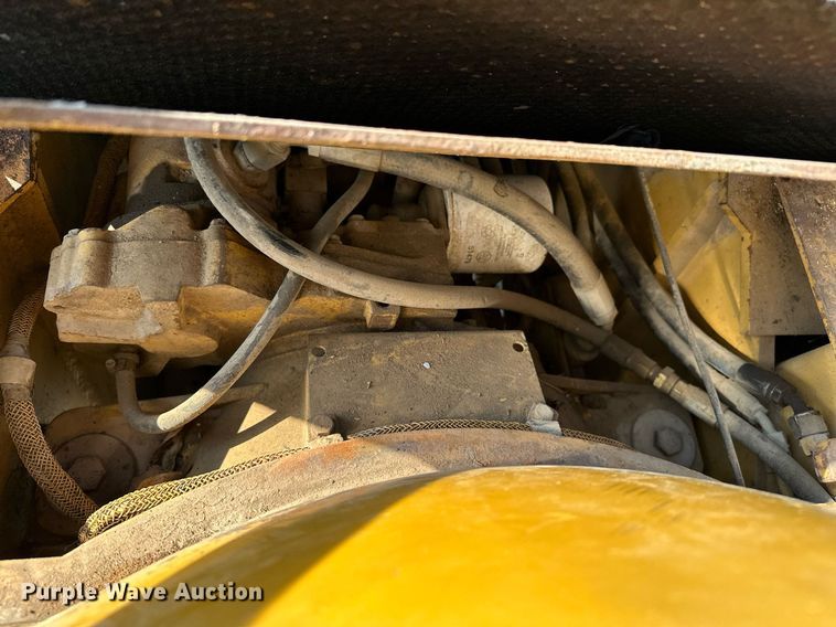 image for item OC9186 Caterpillar V50D  forklift