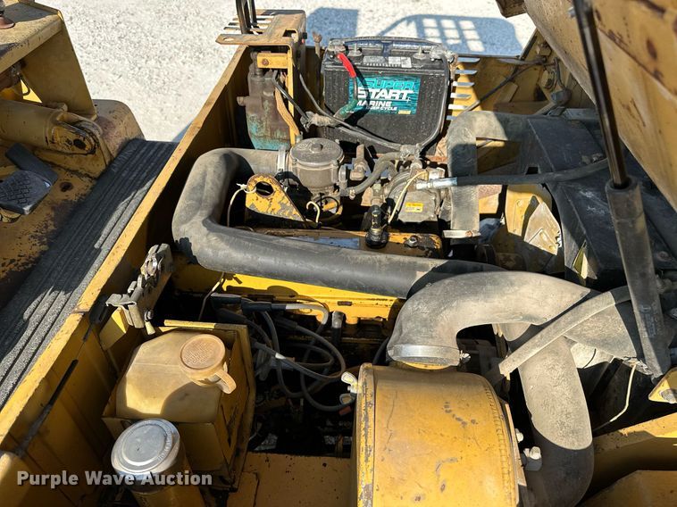 image for item OC9186 Caterpillar V50D  forklift