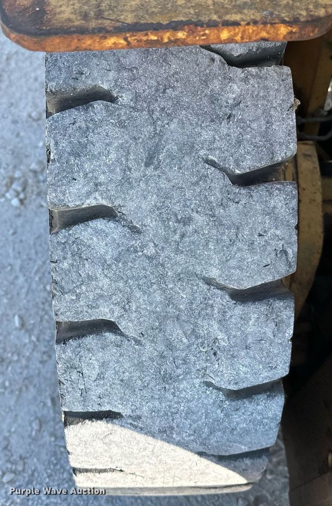 image for item OC9186 Caterpillar V50D  forklift