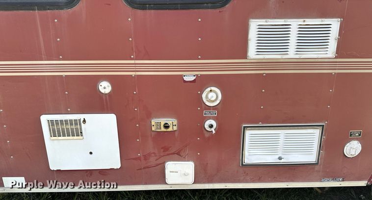 image for item OC9211 2003 Roadmaster Campmaster  camper