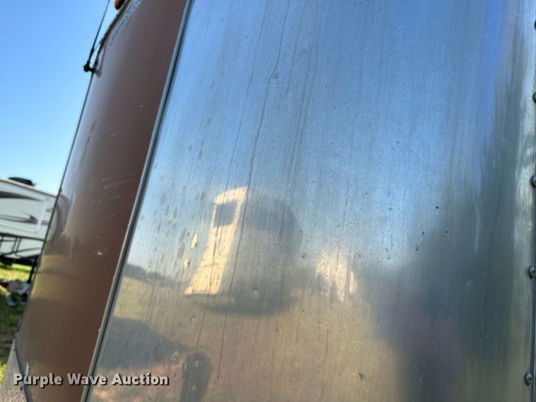 image for item OC9211 2003 Roadmaster Campmaster  camper