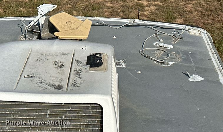 image for item OC9211 2003 Roadmaster Campmaster  camper