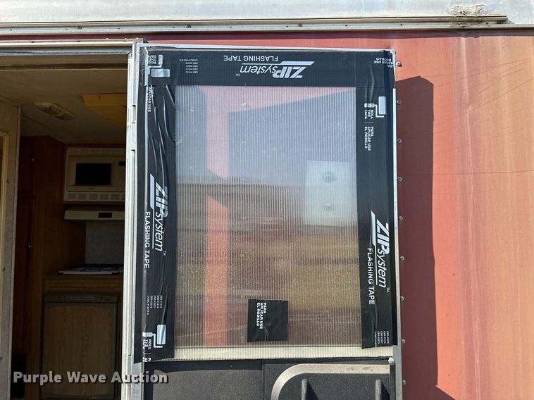 image for item OC9211 2003 Roadmaster Campmaster  camper