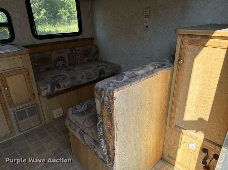 image for item OC9211 2003 Roadmaster Campmaster  camper