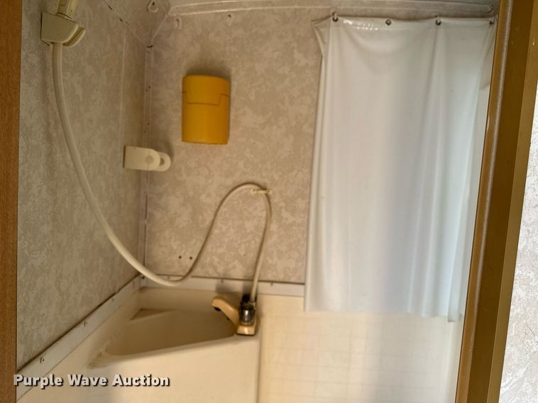 image for item OC9211 2003 Roadmaster Campmaster  camper