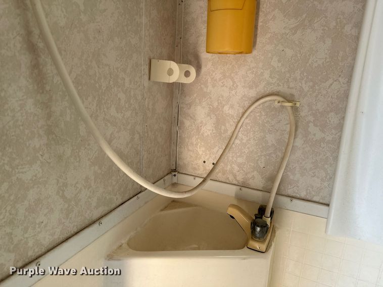 image for item OC9211 2003 Roadmaster Campmaster  camper