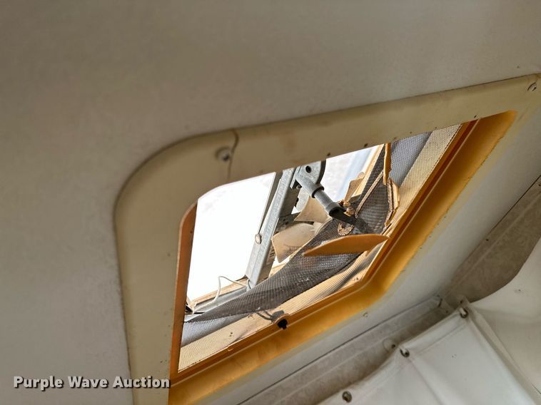 image for item OC9211 2003 Roadmaster Campmaster  camper