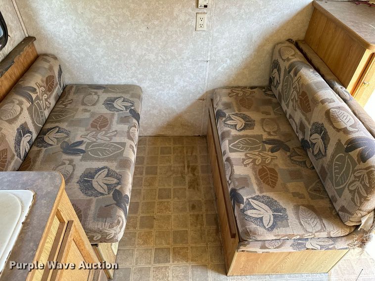 image for item OC9211 2003 Roadmaster Campmaster  camper