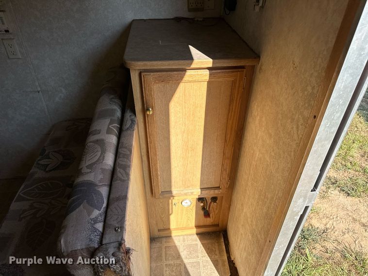 image for item OC9211 2003 Roadmaster Campmaster  camper